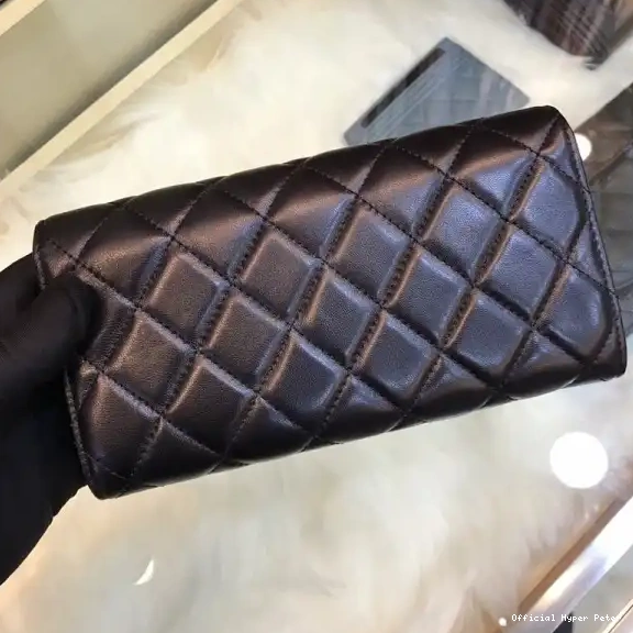 Hyper Peter CHANEL WALLET 0629